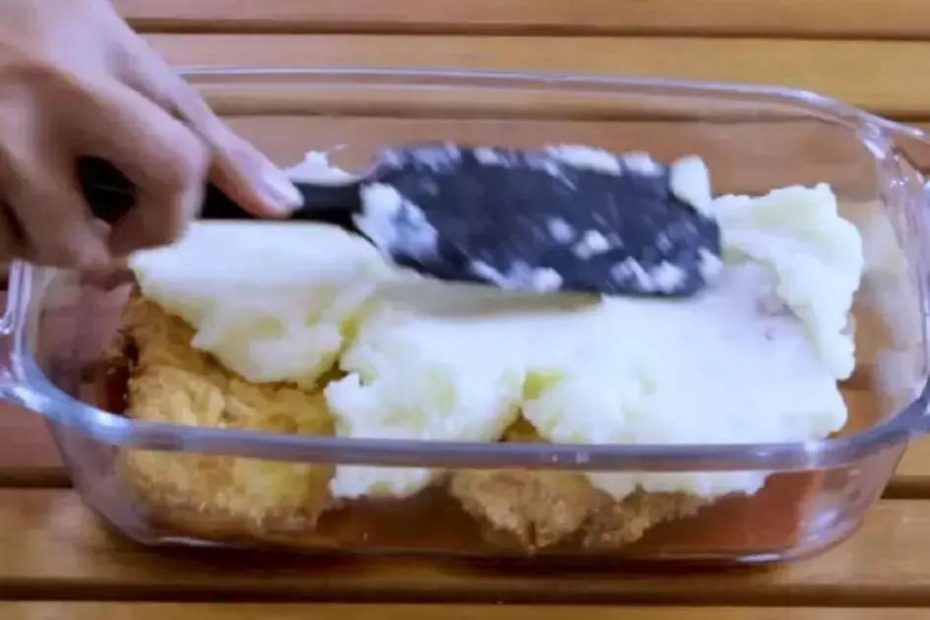 almoço delicioso com batata e queijo