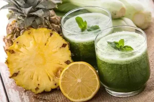 Bebida Detox de Abacaxi