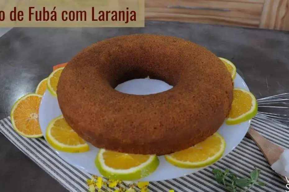 Bolo de fubá com laranja