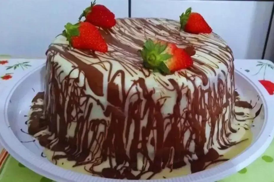Bolo Vulcão de Morango