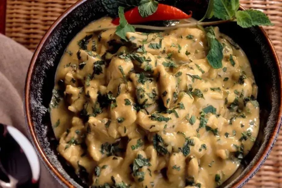 frango ao curry com leite de coco