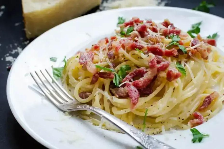 Macarrão à carbonara