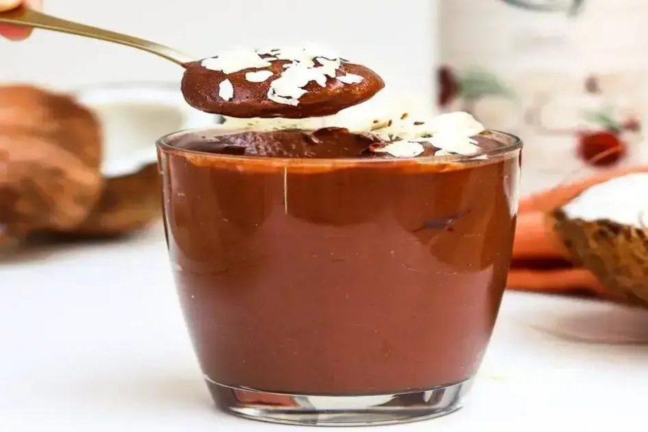 Mousse de Chocolate com Leite de Coco