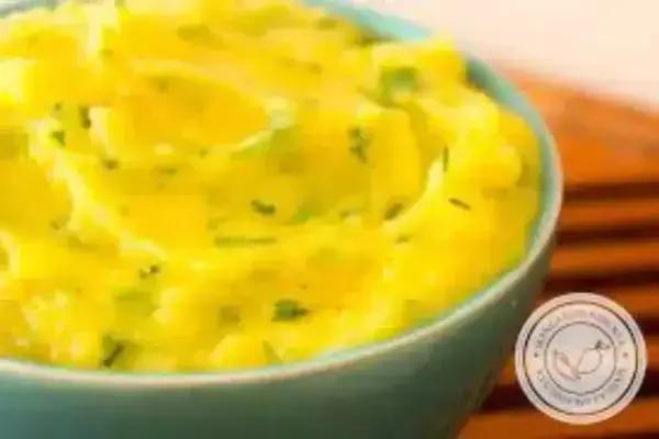 Purê de Mandioca Salsa