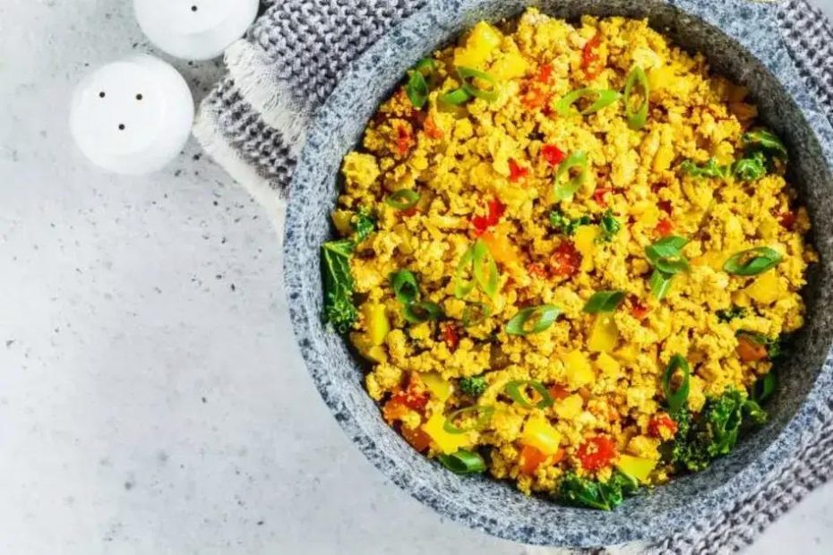 tofu mexido com vegetais