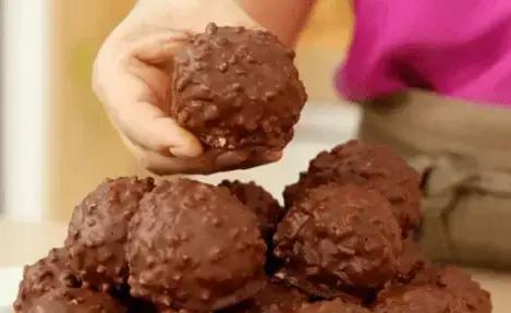 Bombom Caseiro de Bolacha: Receita Fácil e Econômica
